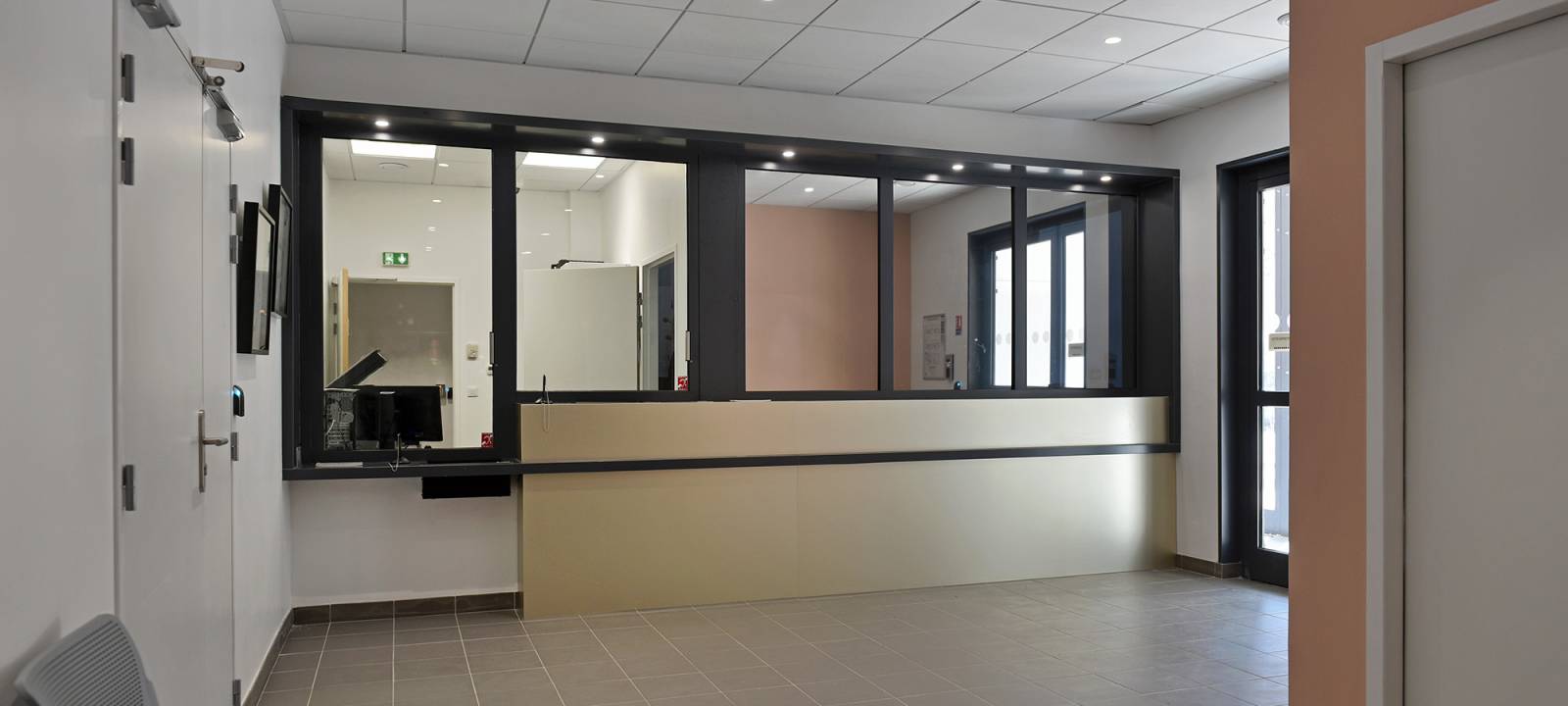 Réhabilitation d'un bâtiment de bureaux en Hôtel de Police