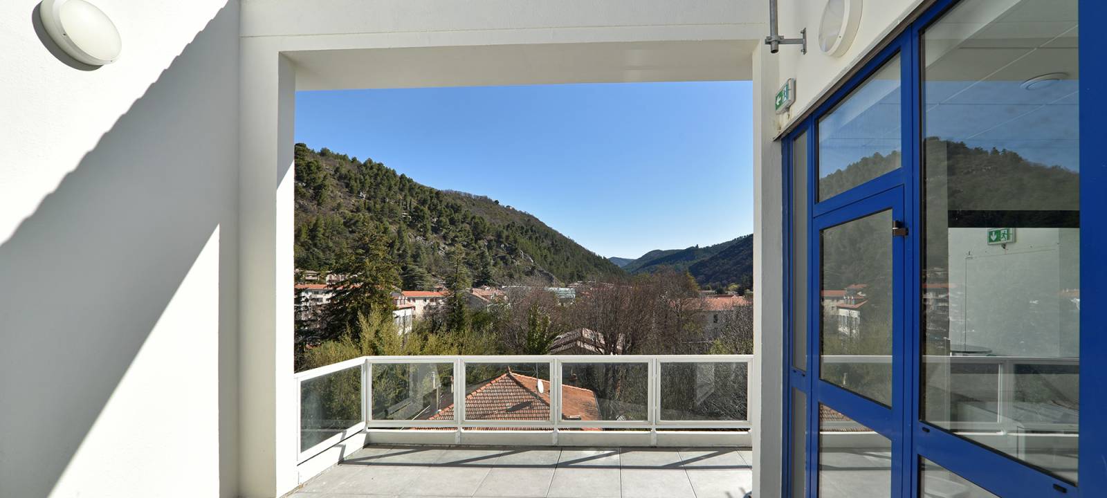 Réhabilitation d'un bâtiment de bureaux en Hôtel de Police