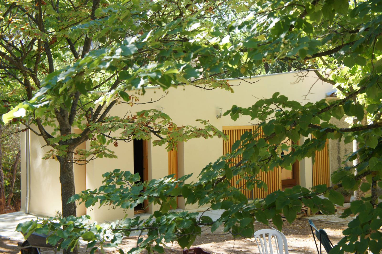 Agrandissement d'une maison avec patio à Aix-en-Provence