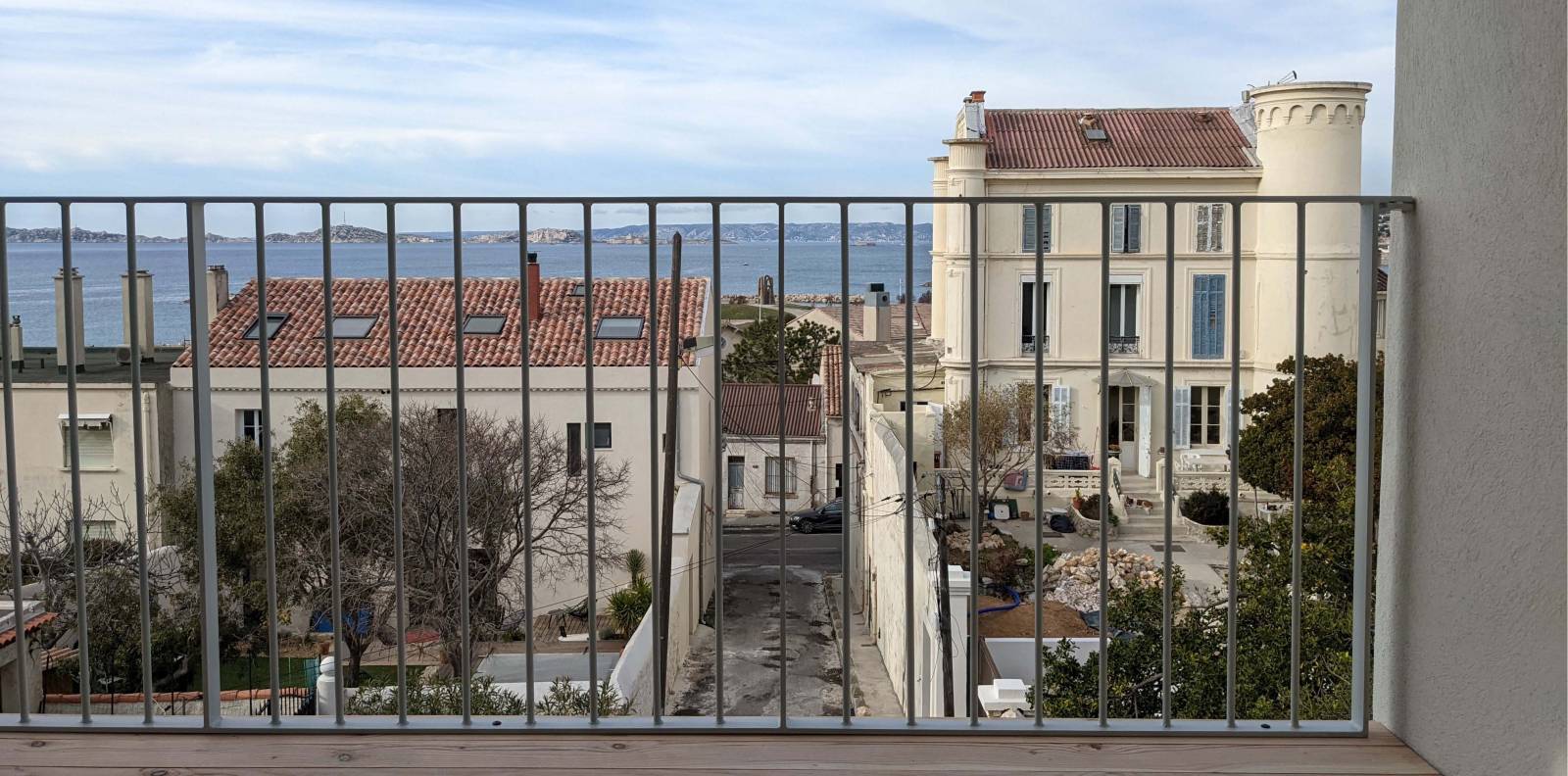 Surélévation extension rénovation d'une maison individuelle à Marseille