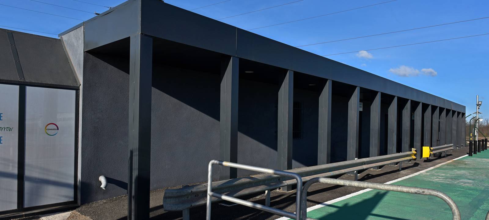 CONSTRUCTION D'UN BÂTIMENT DE STOCKAGE A FOS-SUR-MER