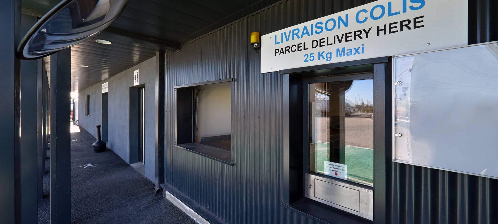 CONSTRUCTION D'UN BÂTIMENT DE STOCKAGE A FOS-SUR-MER
