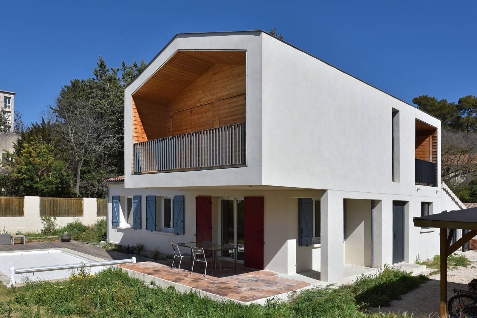 Surélévation et rénovation d'une maison individuelle à Aix-en-Provence