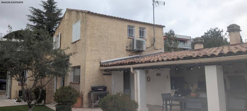 SURÉLÉVATION D'UNE MAISON À MARSEILLE