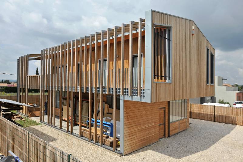 construction d'une maison individuelle contemporaine en bois