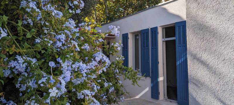 SURÉLÉVATION ET RÉNOVATION D'UNE MAISON INDIVIDUELLE A MARSEILLE