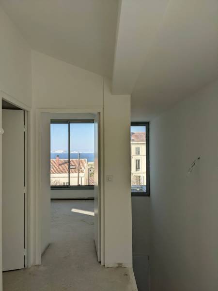 CHANTIER SURELEVATION D'UNE MAISON A LA POINTE ROUGE