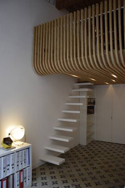 RECONVERSION ET AMÉNAGEMENT D'UN LOCAL COMMERCIAL EN BUREAU À MARSEILLE