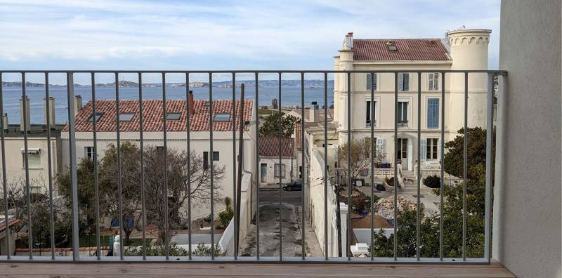 Surélévation extension rénovation d'une maison individuelle à Marseille