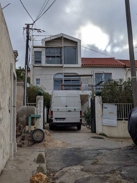 CHANTIER SURELEVATION D'UNE MAISON A LA POINTE ROUGE